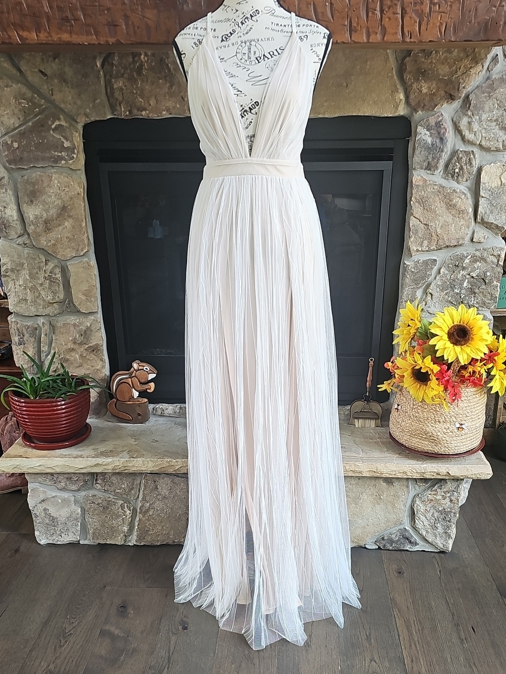Windsor NWT Ivory Maxi Dress Open Back Sheer Overlay Boho M